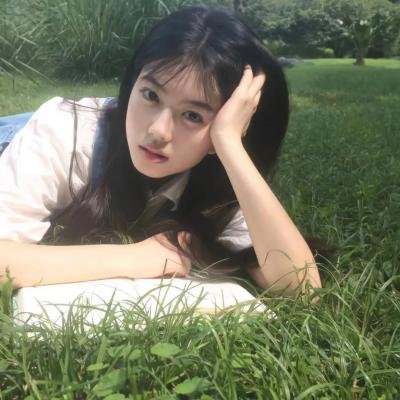 穿越荒年带女儿发家致富